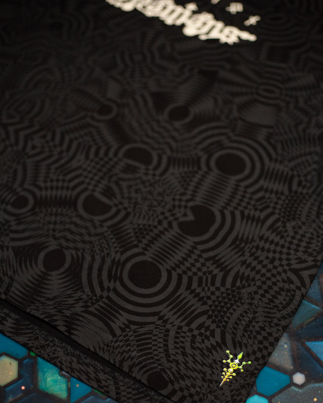 T-Shirt Oversized Men / Black Cotton Shinker - WIERD NOISES SHAMANS SMOKE White